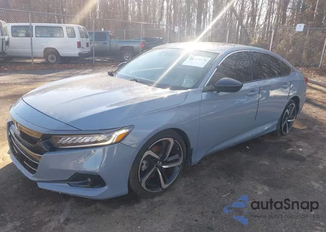 2022 Honda Accord Sport 2.0T z USA, uszkodzony, nr VIN 1HGCV2F32NA022855